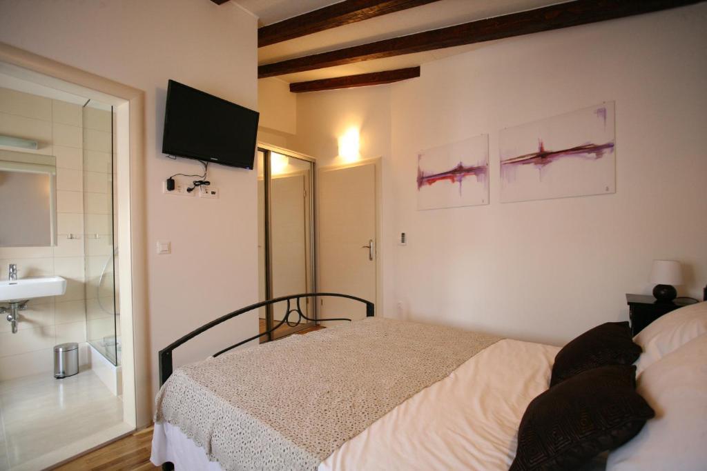 Rooms Beljan Trogir Room photo